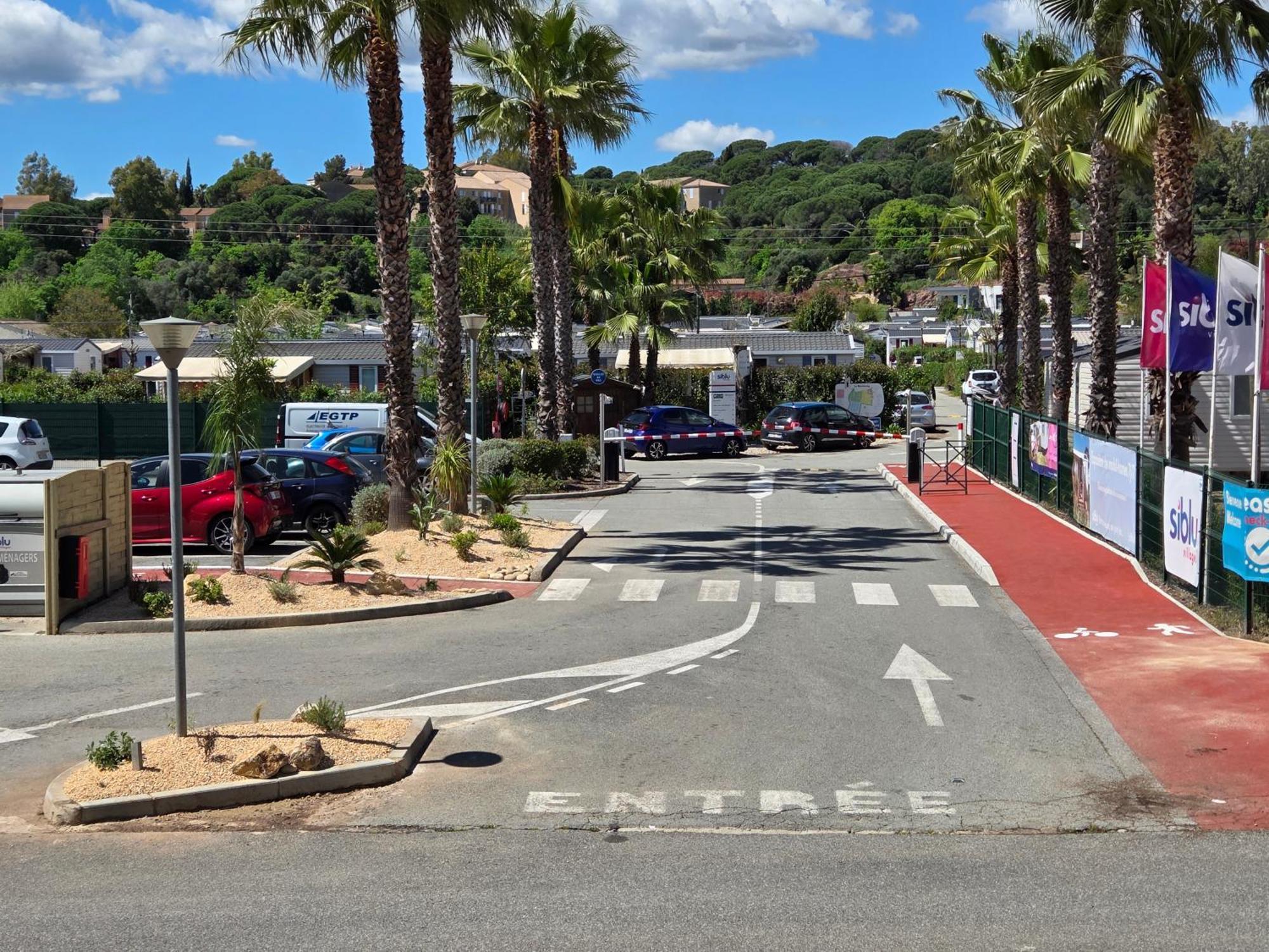 Fabuleux Mobil-Homme 4/6 Personnes Hotel Fréjus Buitenkant foto